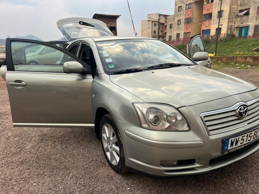 toyota corolla - 2