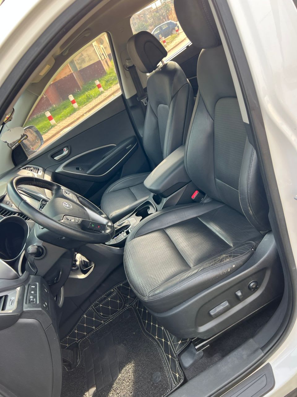 hyundai santa_fe - 4