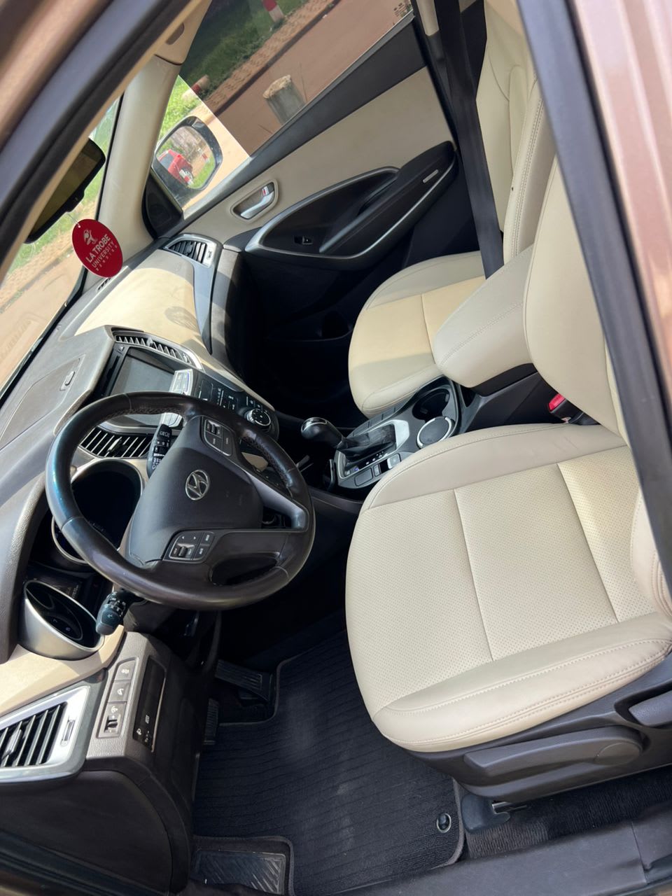 hyundai santa_fe - 4