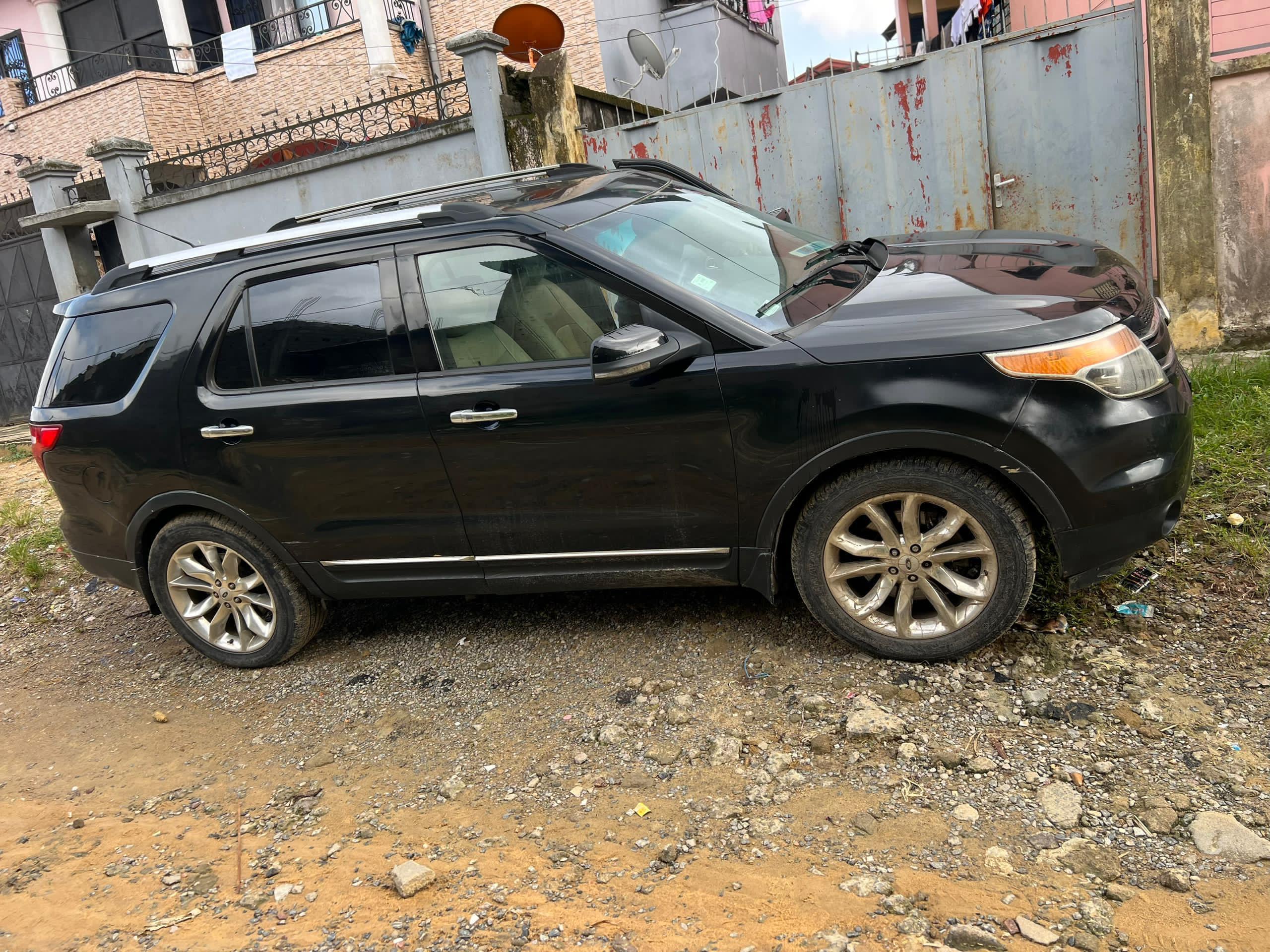 ford explorer - 3