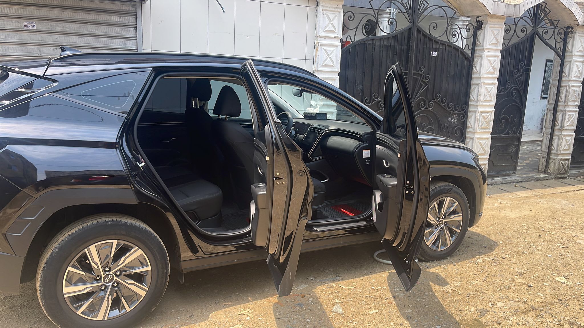 hyundai tucson - 4