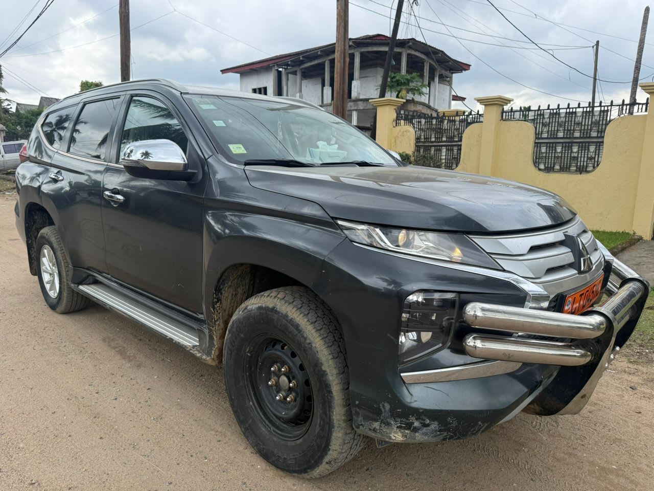mitsubishi montero_sport - 3