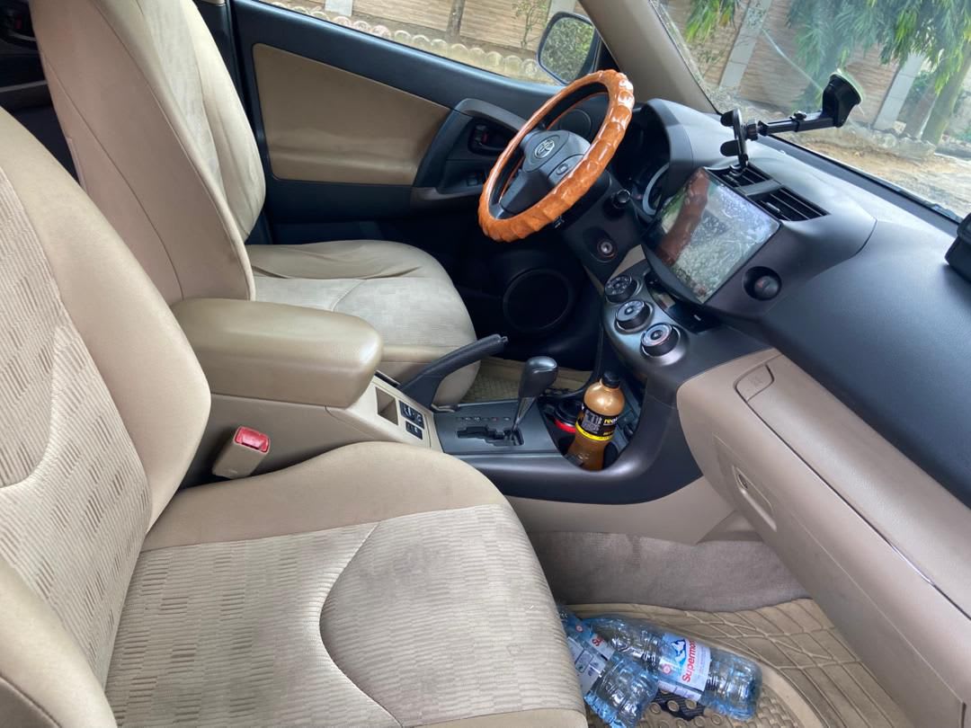 toyota rav4 - 6