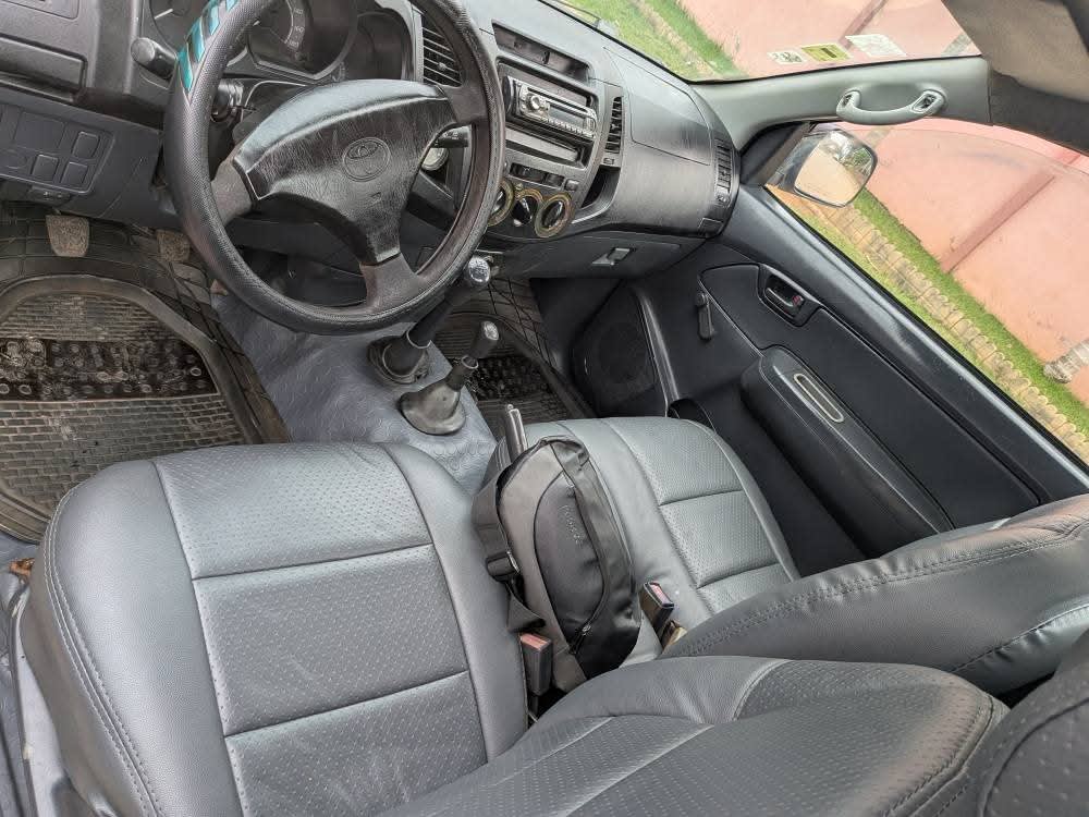 toyota hilux - 3