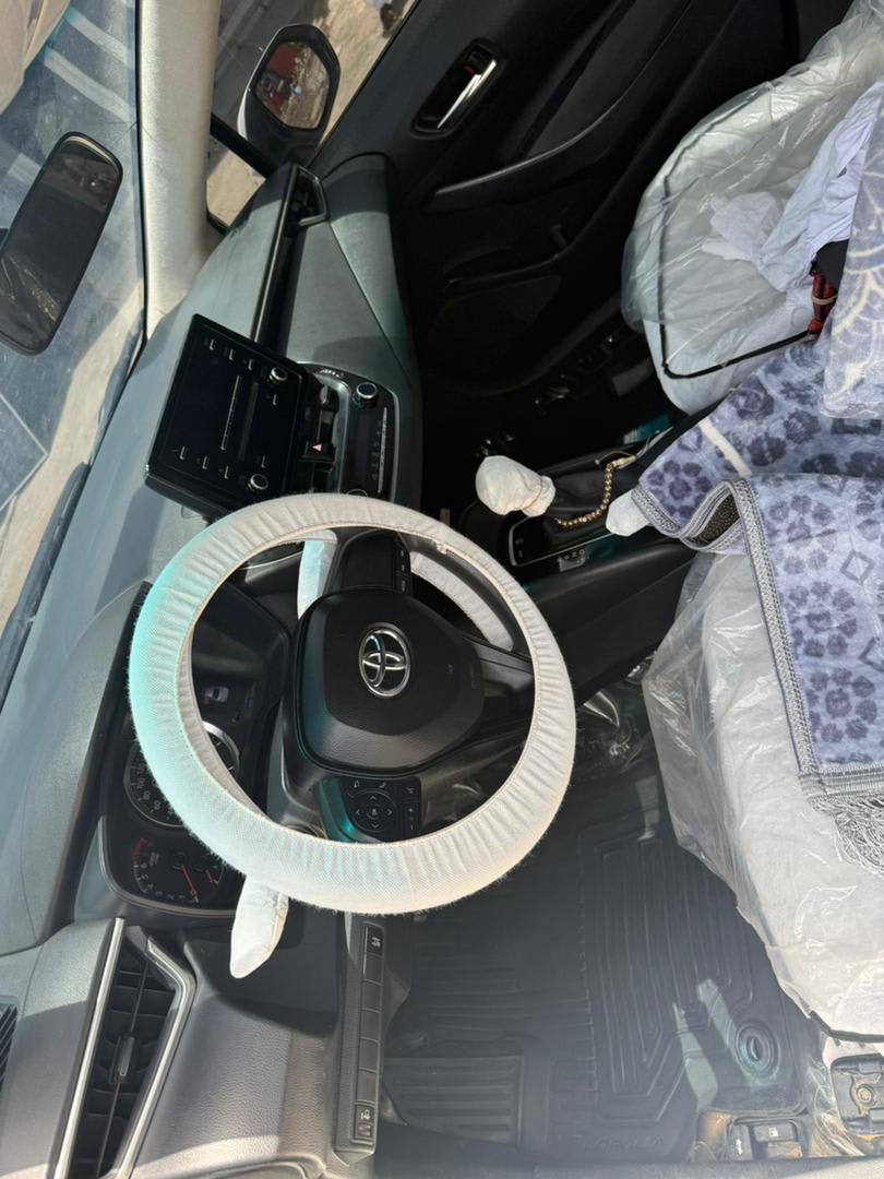toyota corolla - 4