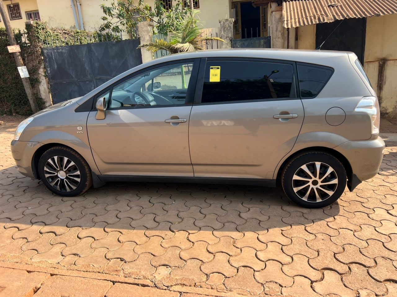 toyota corolla - 4