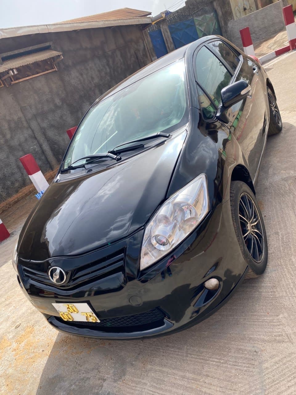 Toyota Camry - 2