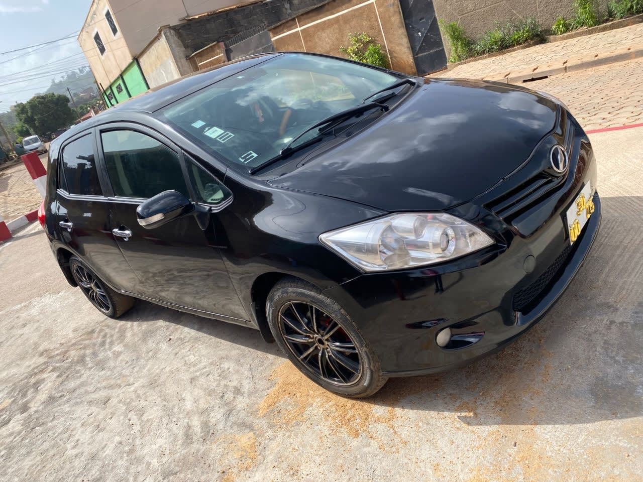 2012 Toyota Camry – 4 000 000 XAF