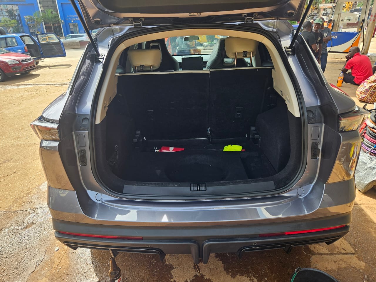 Toyota RAV4 - 7