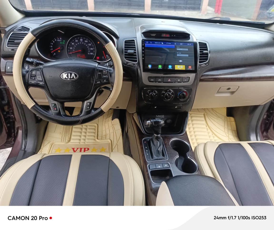 KIA Sorento - 2