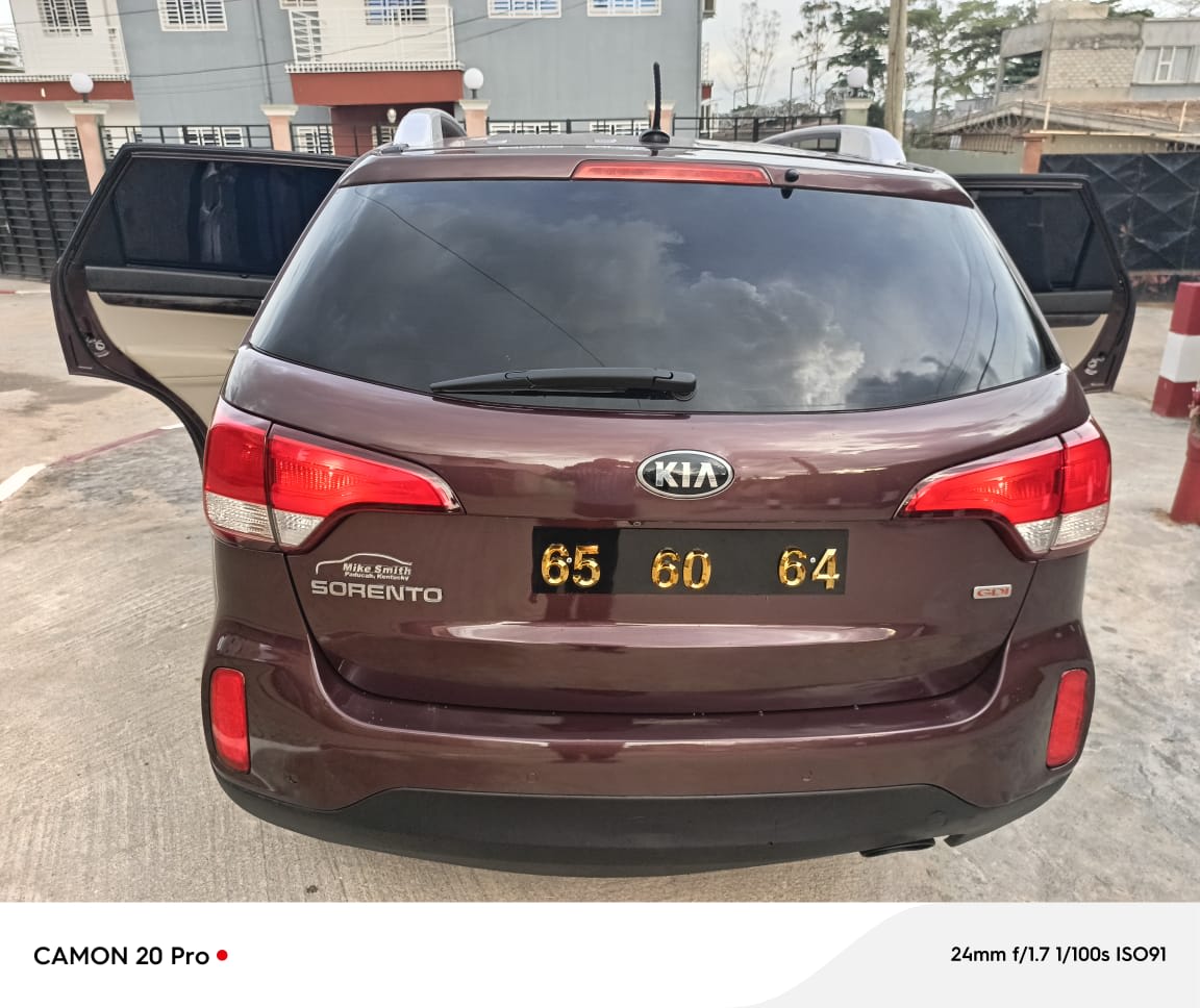 KIA Sorento - 3