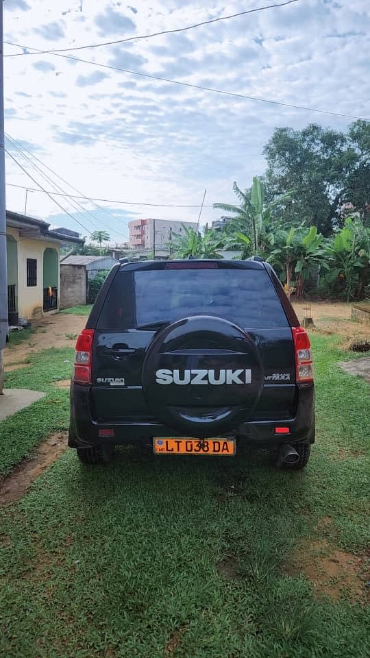 Suzuki Vitara - 3