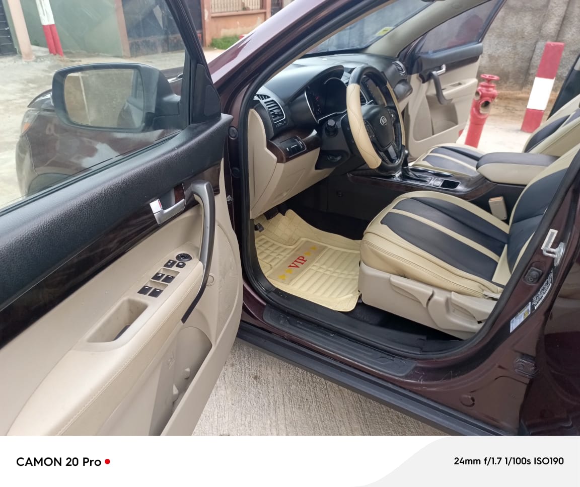 KIA Sorento - 5