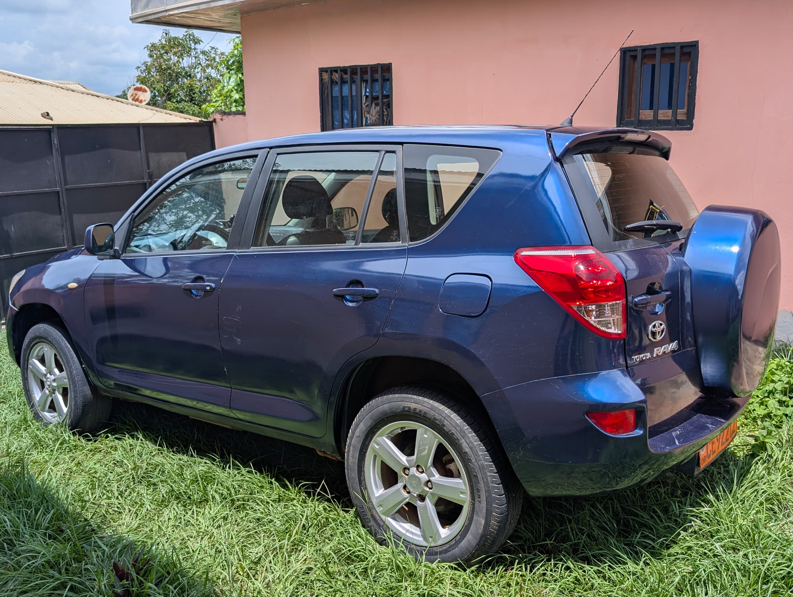 Toyota RAV4 - 8