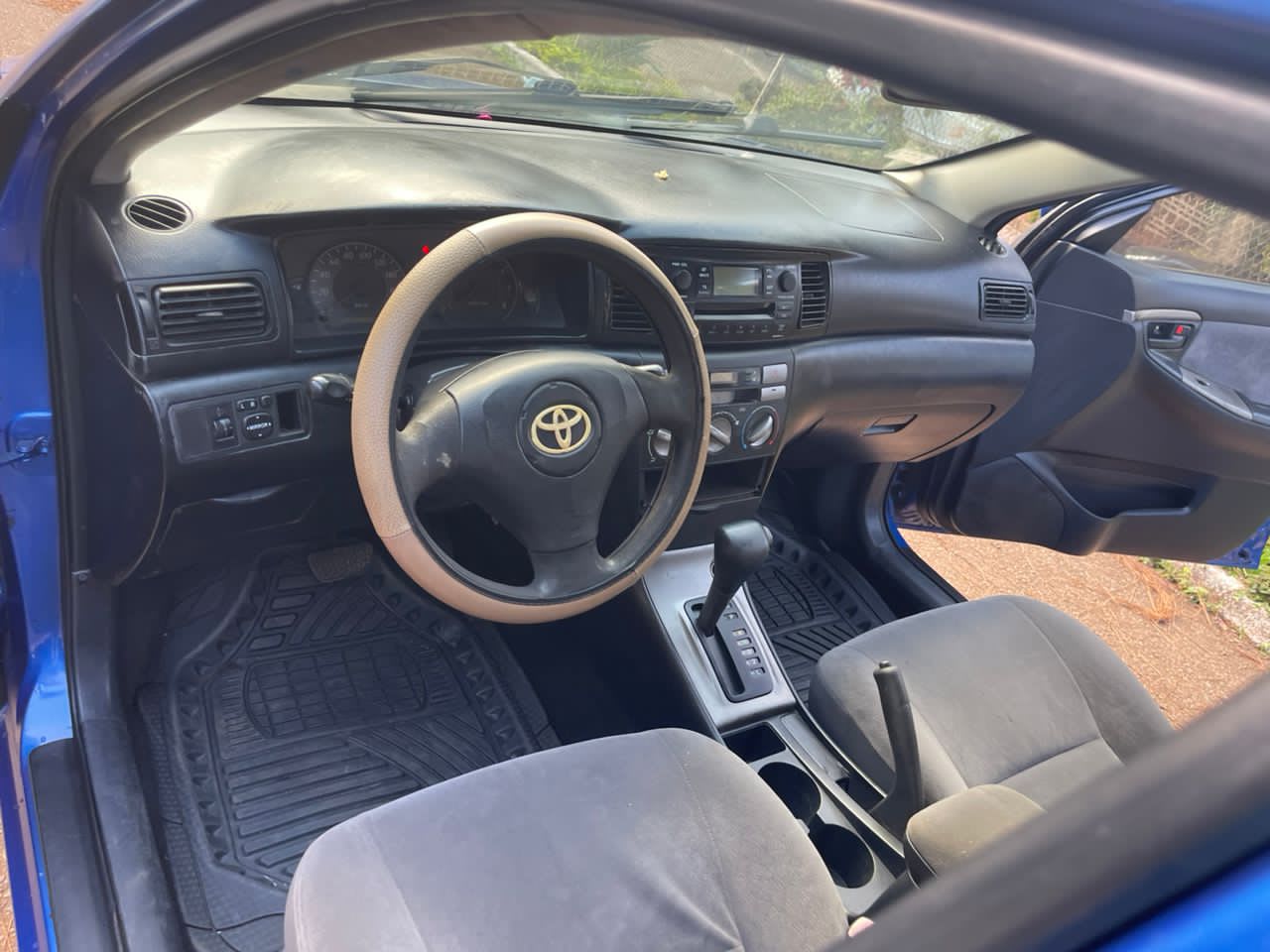 Toyota Corolla - 5
