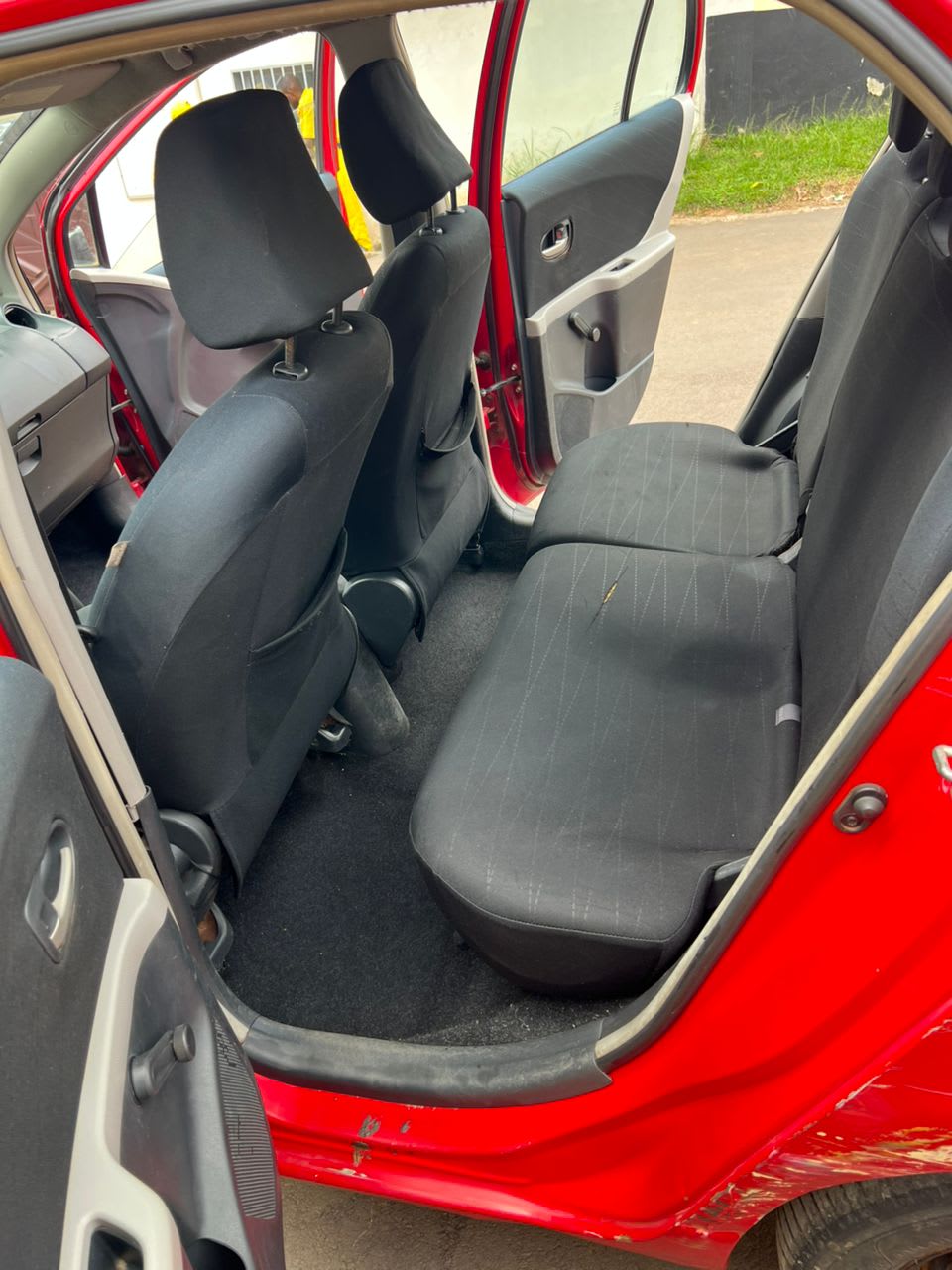 Toyota Yaris - 6
