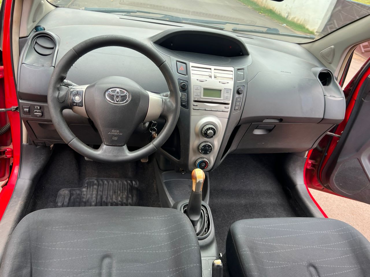Toyota Yaris - 7