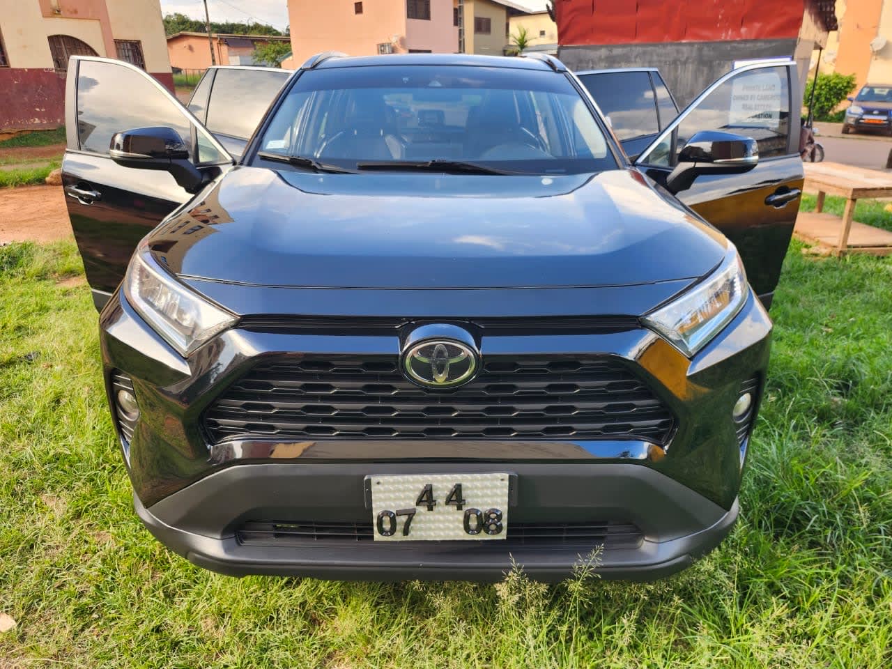 Toyota RAV4 - 6
