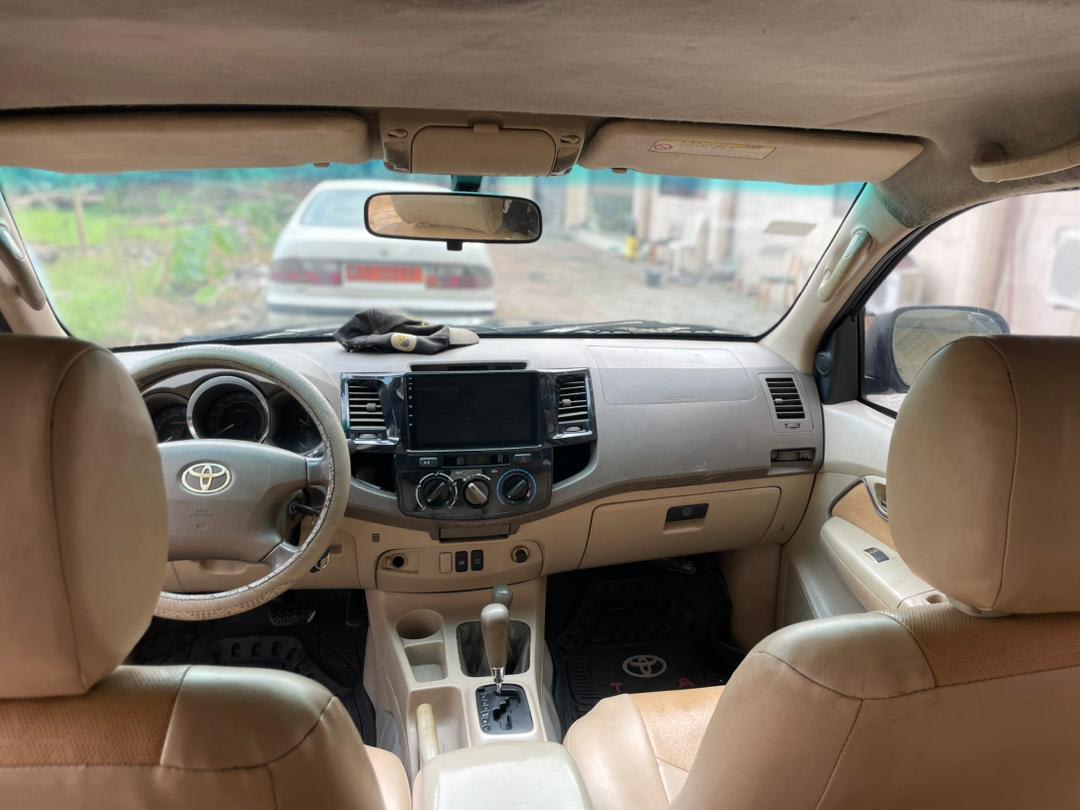 Toyota Fortuner - 5