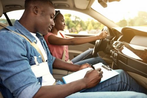 Comment vérifier l'authenticité de son permis de conduire en ligne ?