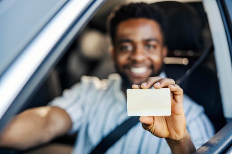 Les différentes catégories de permis (A, B, C, D, E) : Laquelle choisir au Cameroun ?
