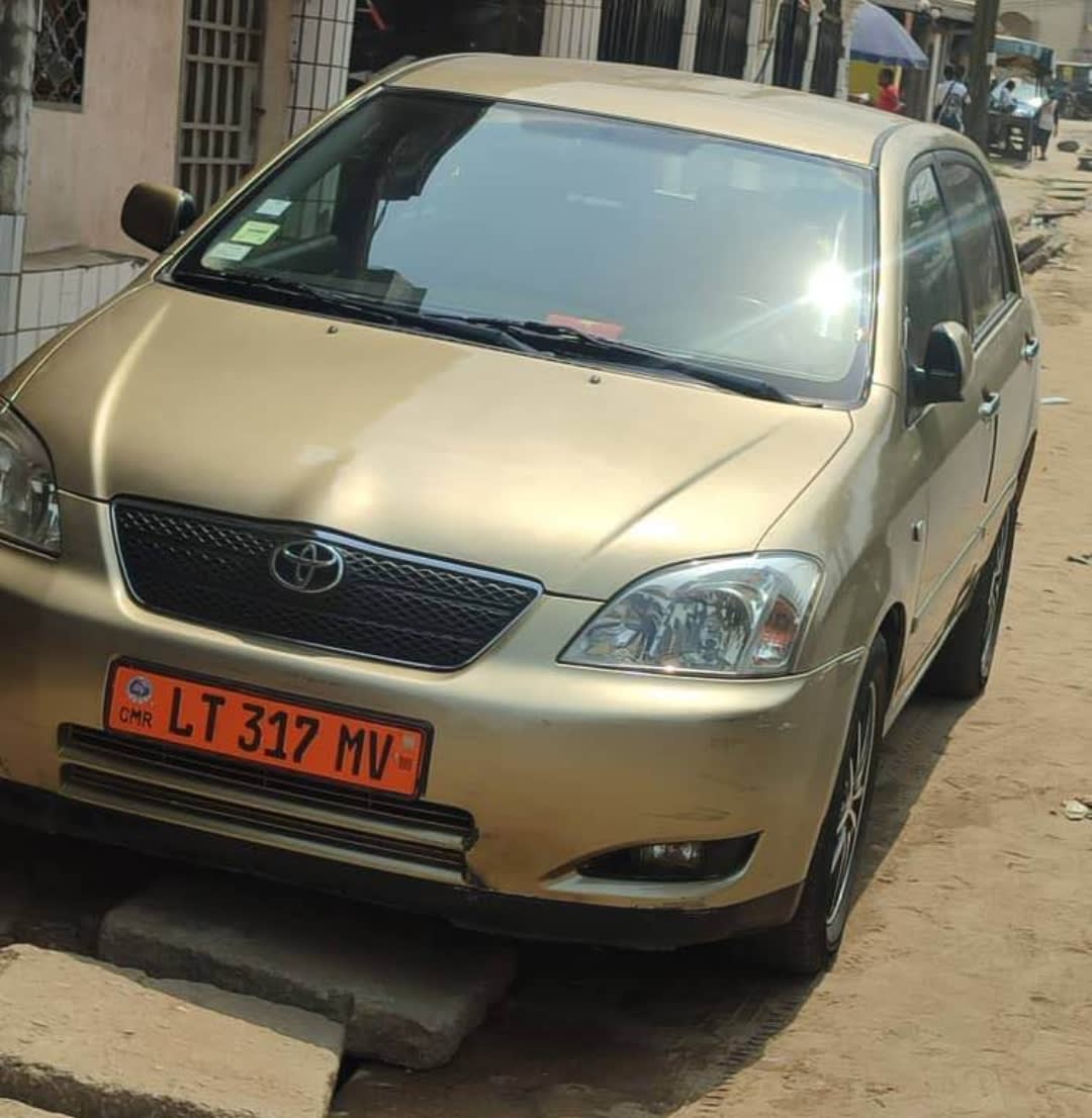 toyota Corolla  2003