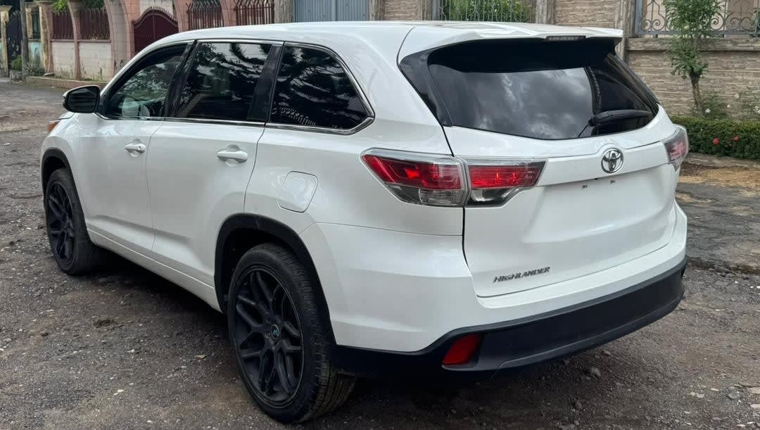 Toyota Highlander - 4