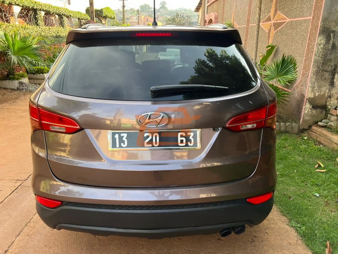 Hyundai Santa Fe - 4