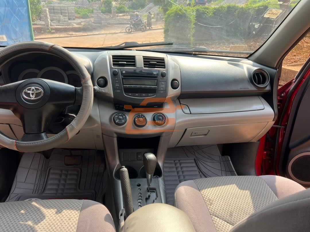 Toyota RAV4 - 3
