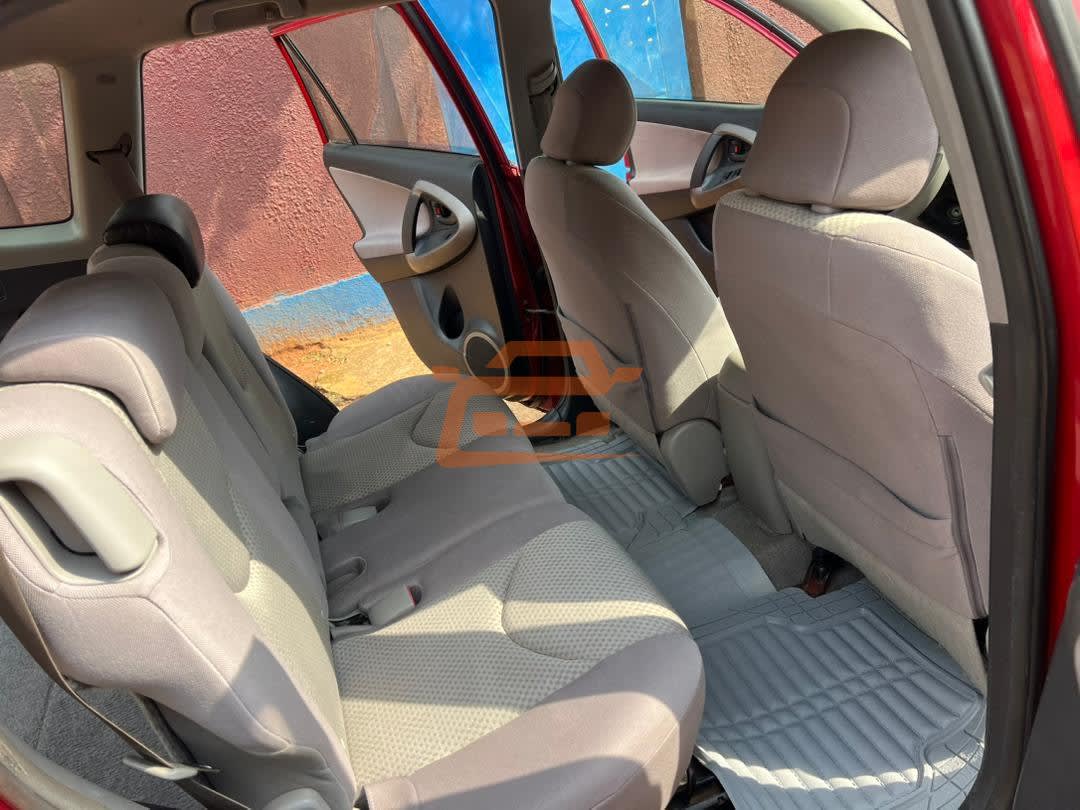 Toyota RAV4 - 6