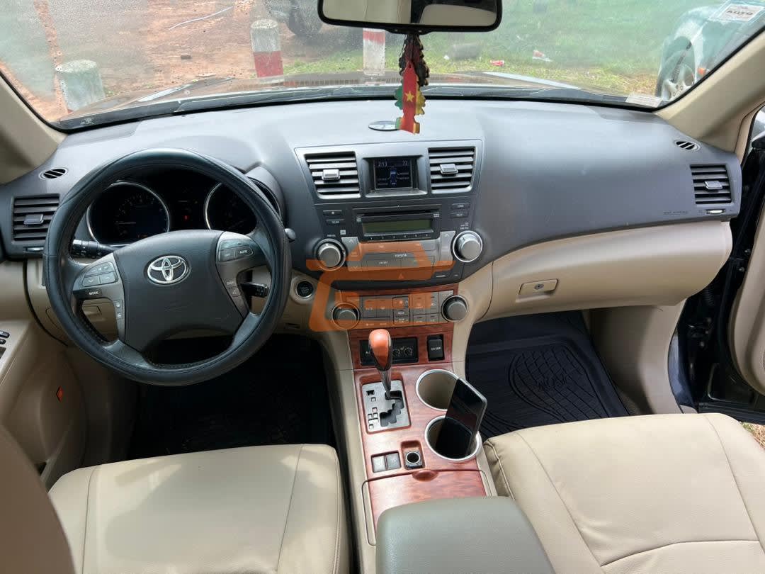 Toyota Highlander - 4
