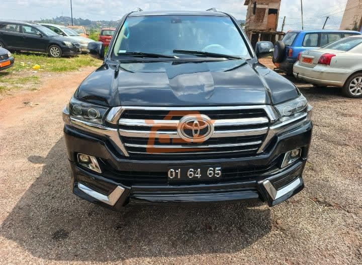Toyota Land Cruiser - 3