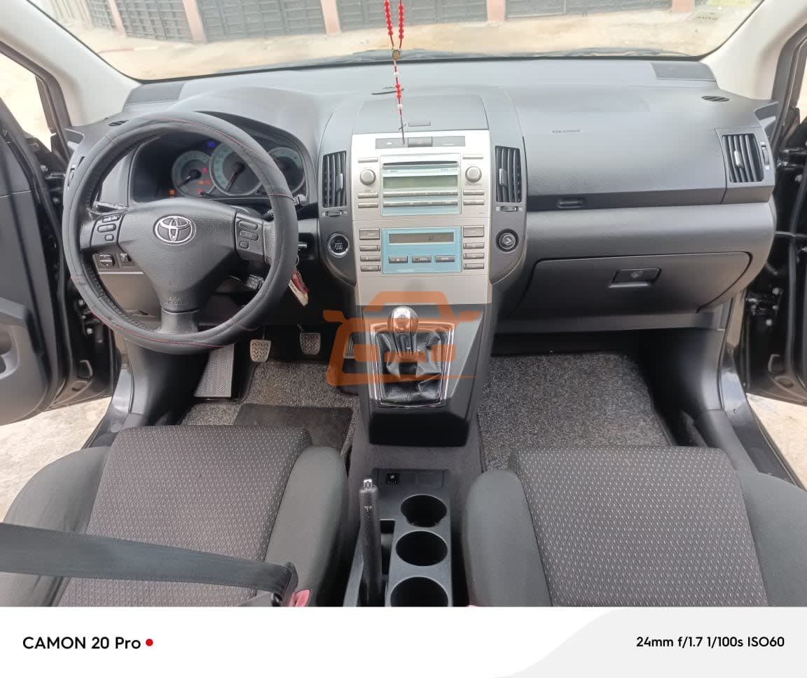 Toyota Corolla - 3
