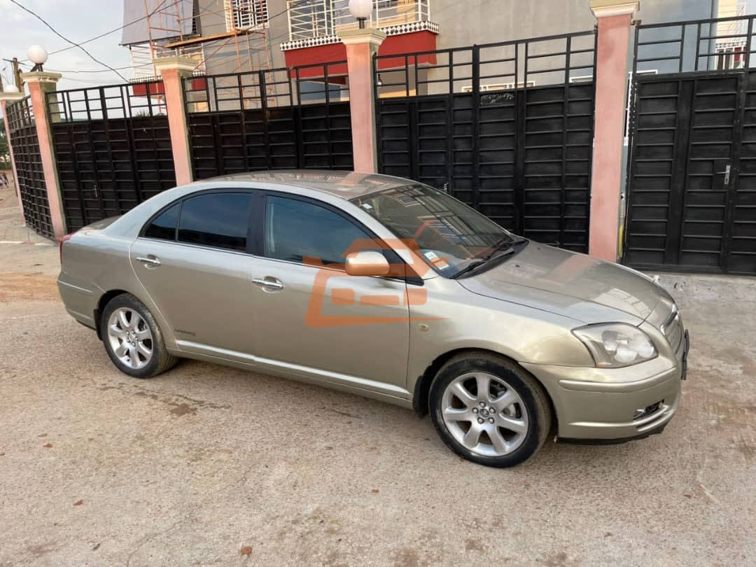 Toyota Avensis 2005