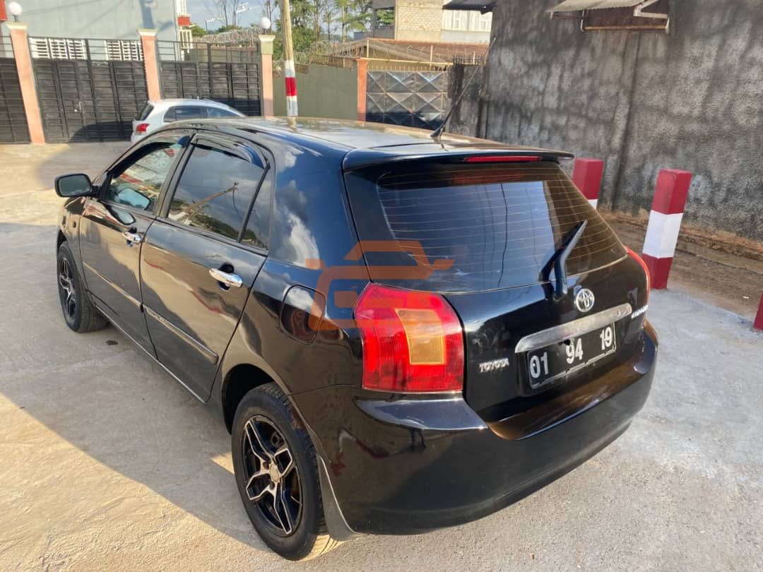 Toyota Corolla - 2