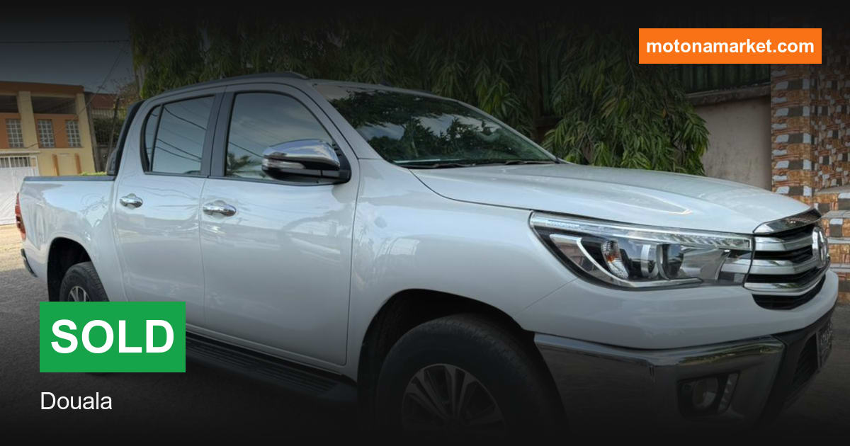 2017 Toyota Hilux à Douala