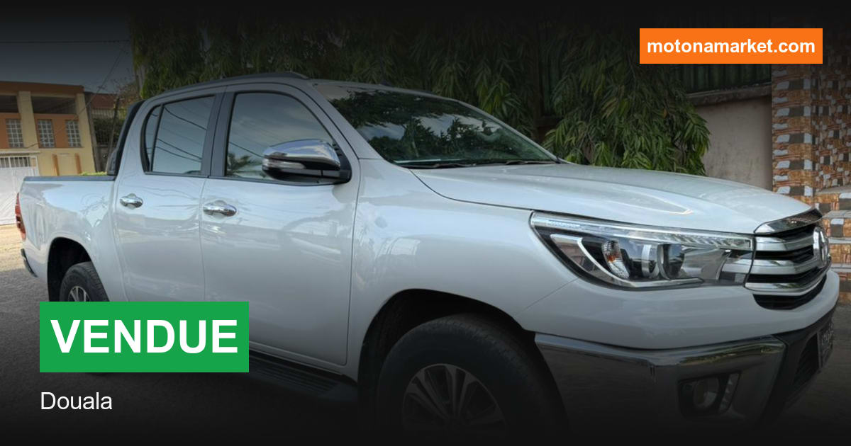 2017 Toyota Hilux à Douala