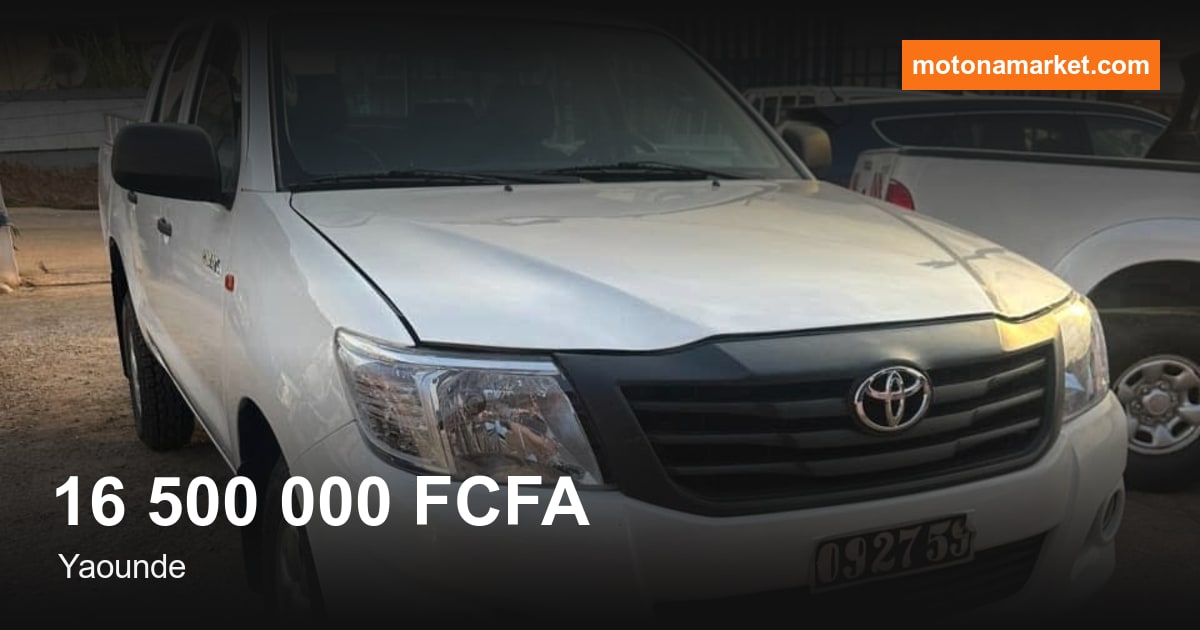 2015 Toyota Hilux à Yaounde