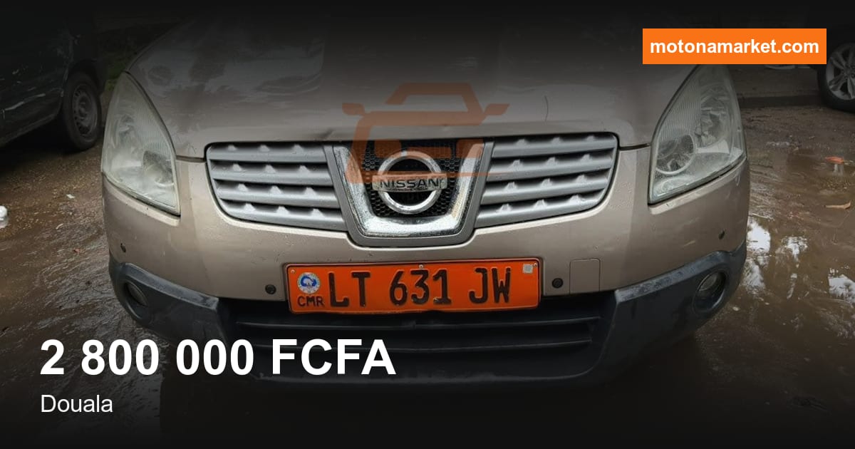 2010 Nissan Qashqai+2 à Douala