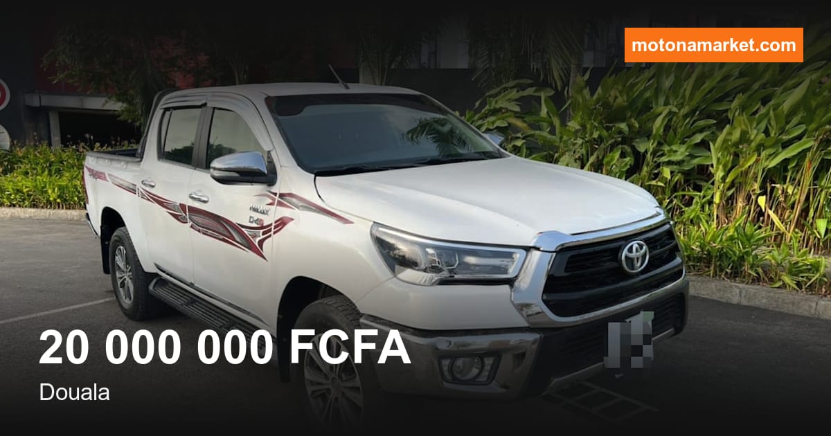 2020 Toyota Hilux à Douala