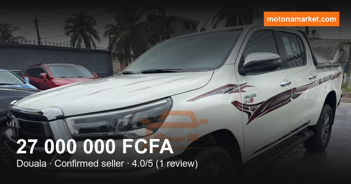 2022 Toyota Hilux à Douala