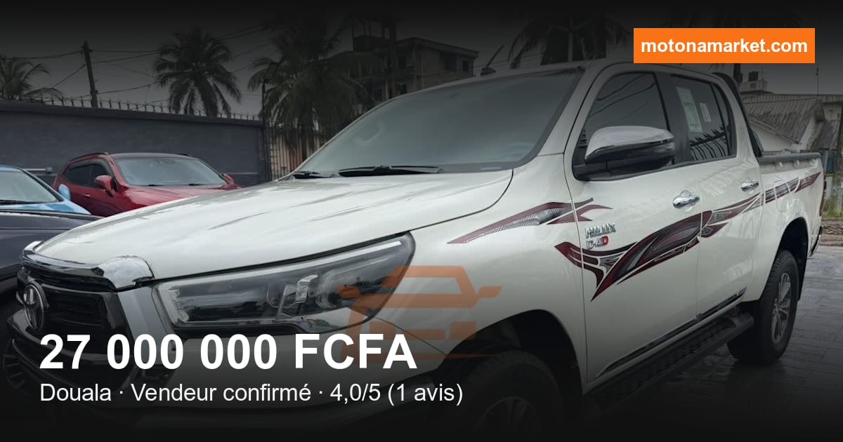 2022 Toyota Hilux à Douala