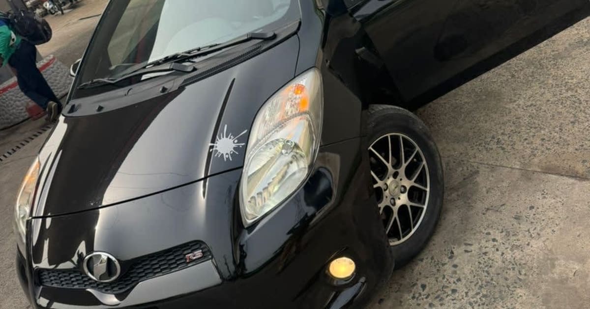 2010 Toyota Yaris à Douala