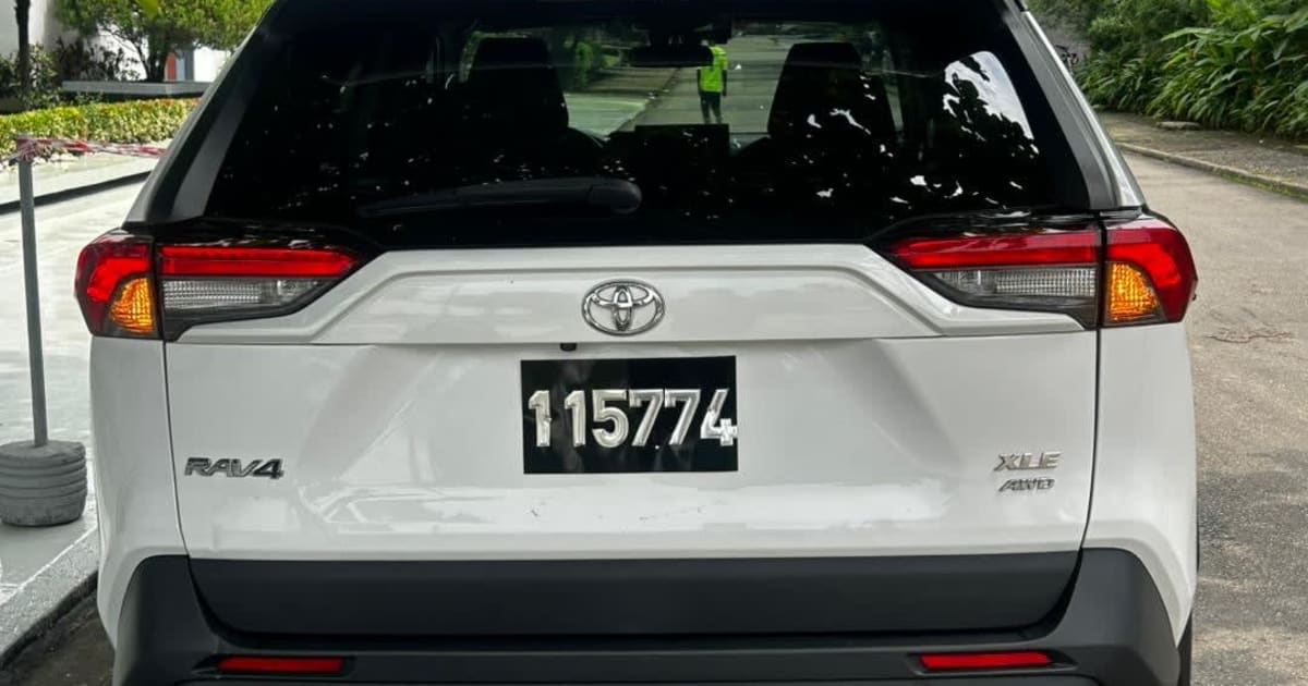2021 Toyota Rav4 à Douala — photo 6/6