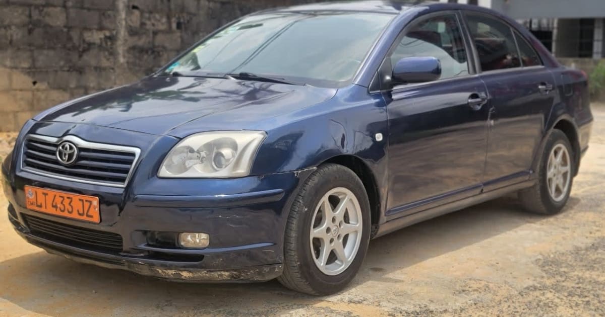 2005 Toyota Corolla à Douala