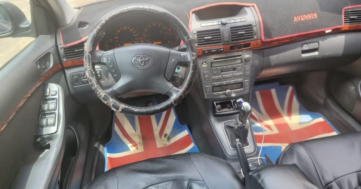 2005 Toyota Corolla à Douala — photo 2/4