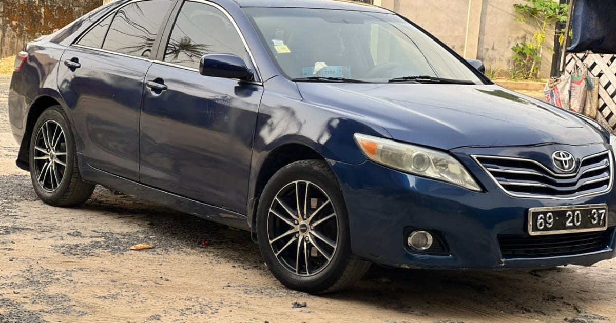 2011 Toyota Camry à Douala