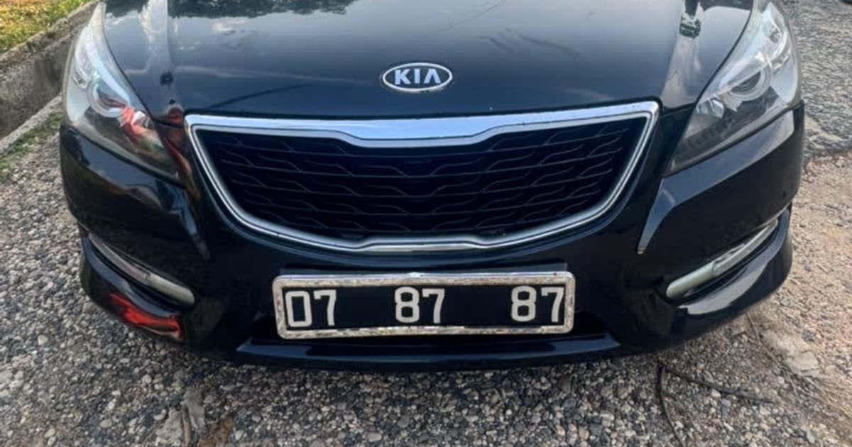 2014 Kia Rio à Douala