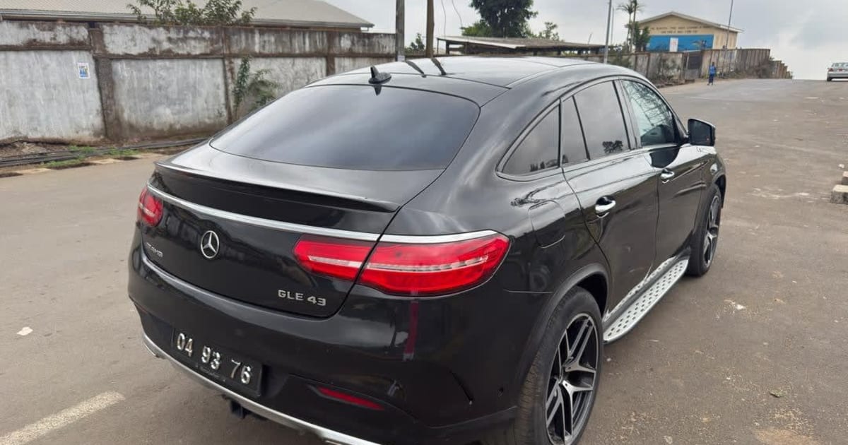 2018 Mercedes-Benz C Class à Yaounde — photo 6/7