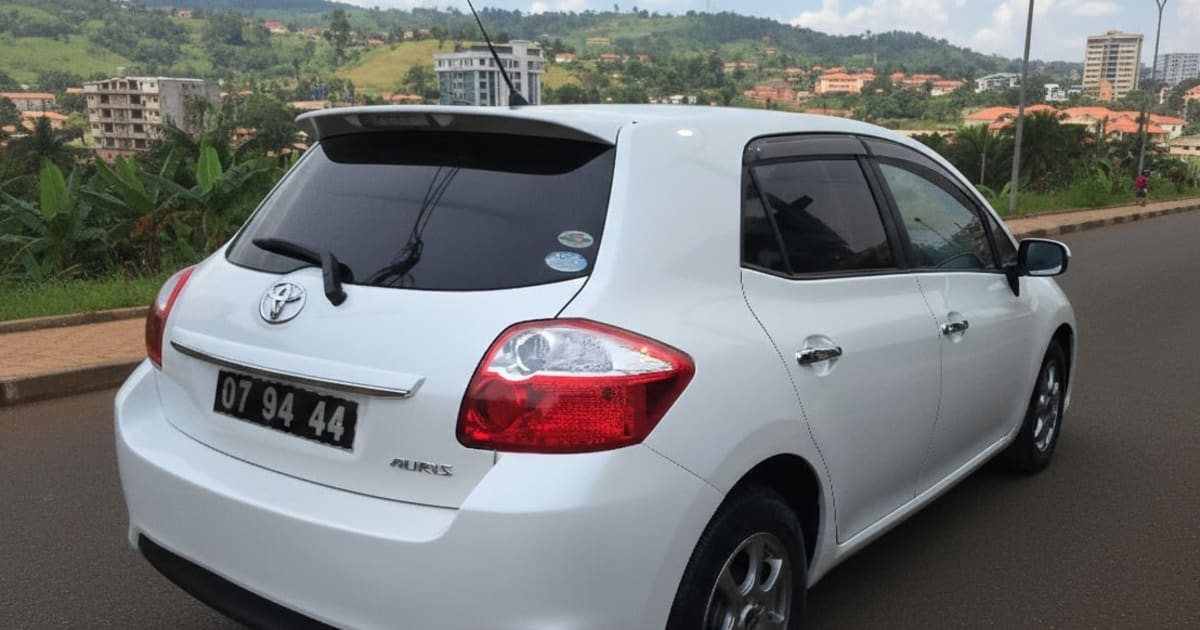 2011 Toyota Yaris à Yaounde